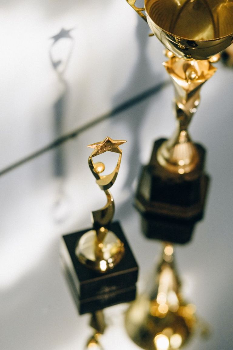 The Prestige Pivot: How Hollywood's Latest Awards Season is Redefining Box Office Success